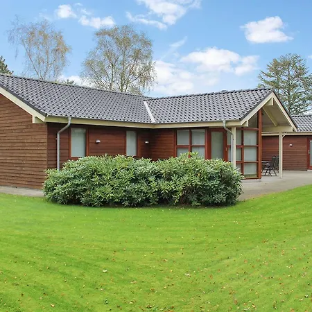 Four-bedroom Holiday In Holiday home