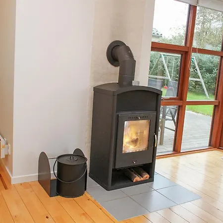 Four-bedroom Holiday In Hals