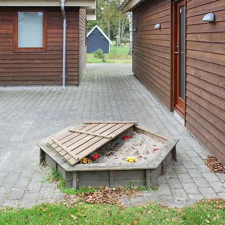 Four-bedroom Holiday In Holiday home *